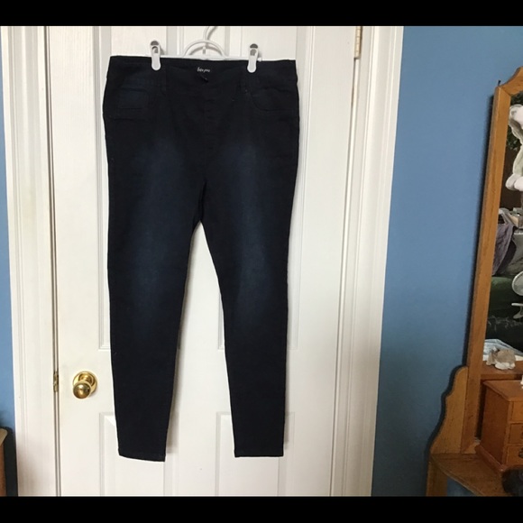 DARK BLUE STRAIGHT JEANS. STRETCHY. - Picture 1 of 4